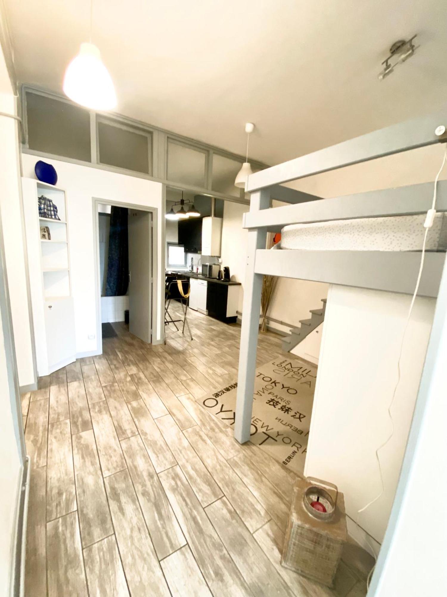 Chez Mo Apartment Lyon Ngoại thất bức ảnh